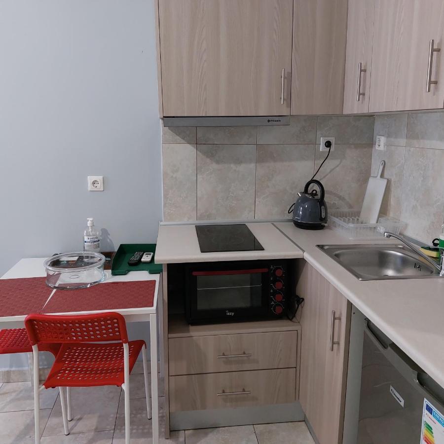Yolanda Studios Piraeus Buitenkant foto