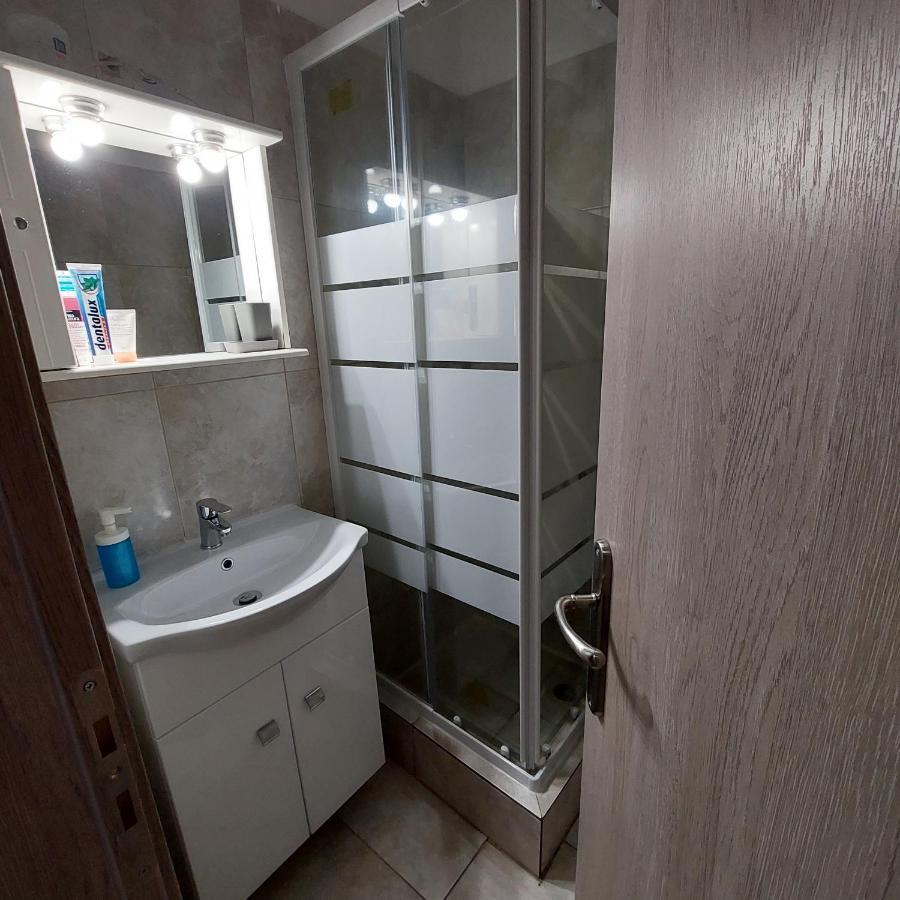 Yolanda Studios Piraeus Buitenkant foto